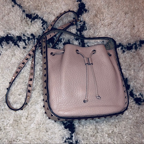 valentino bucket handbags